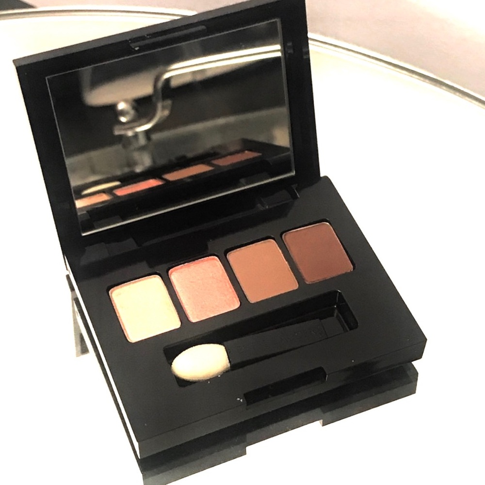 Estée Lauder Travel Size eyeshadow palette